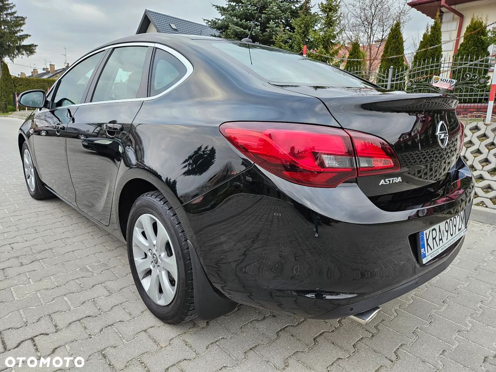 Opel Astra 1.4 T EU6 - 5