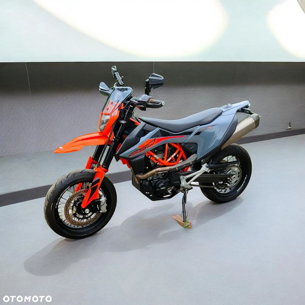 KTM SMC - 2