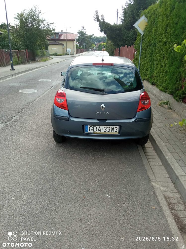 Renault Clio - 2