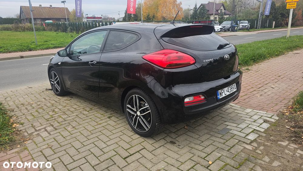 Kia Ceed 1.4 CVVT Dream Team Edition - 9