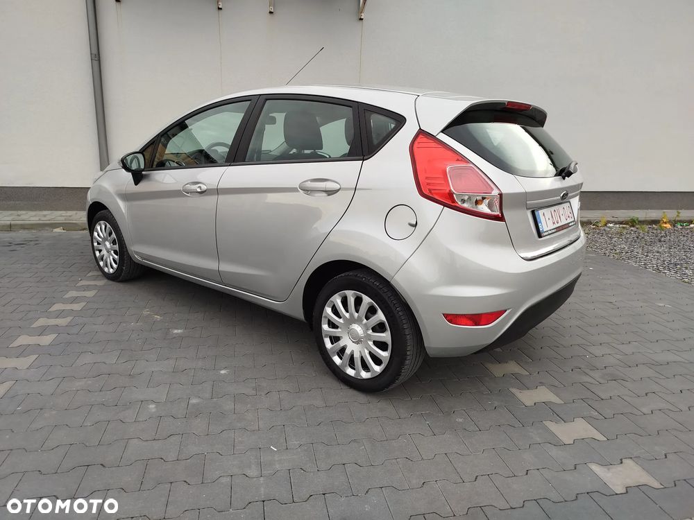 Ford Fiesta - 9
