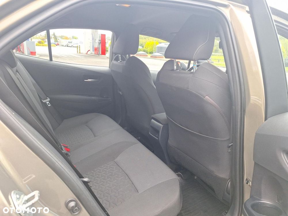 Toyota Corolla - 10