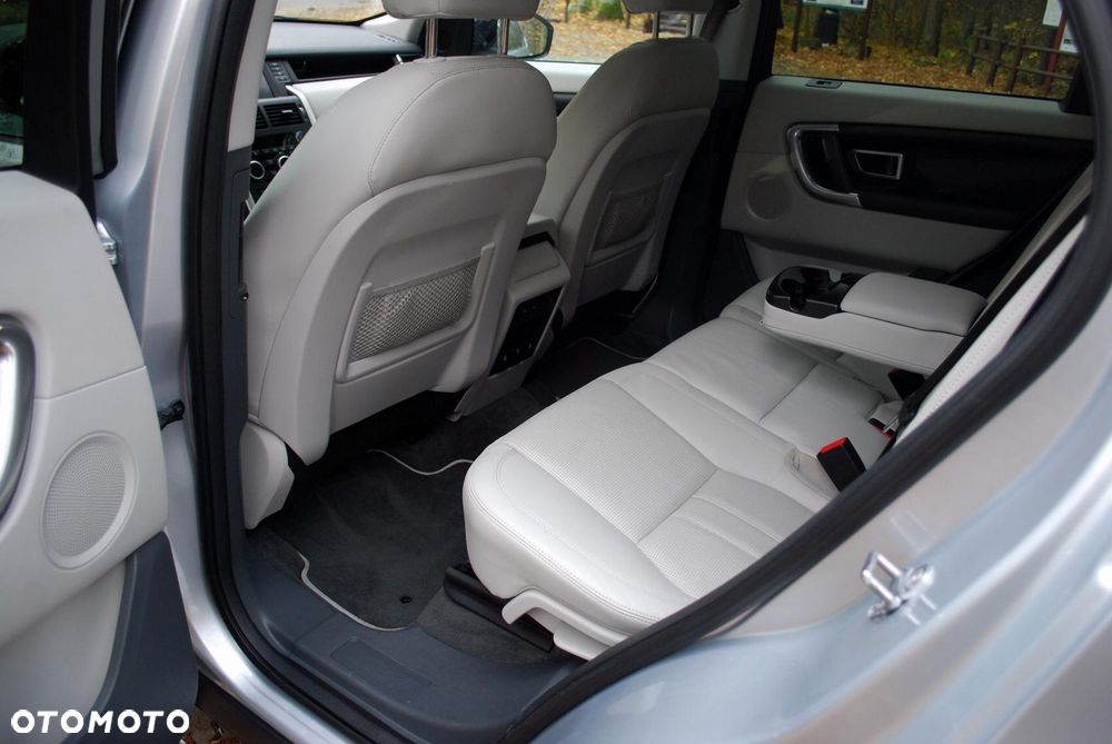 Land Rover Discovery Sport 2.0 Si4 HSE Luxury - 11