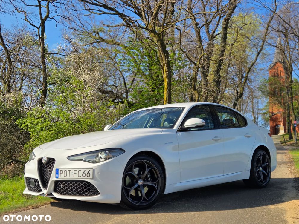 Alfa Romeo Giulia 2.2 AT8-Q4 Veloce - 18