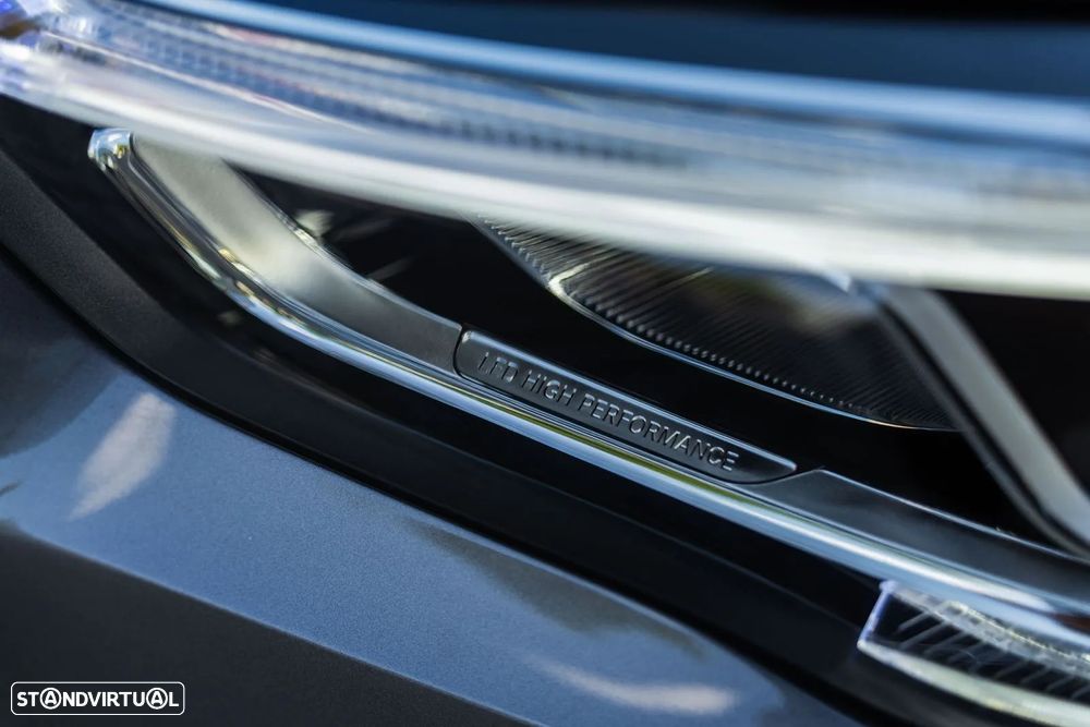 Mercedes-Benz GLA 250 e AMG Line - 25