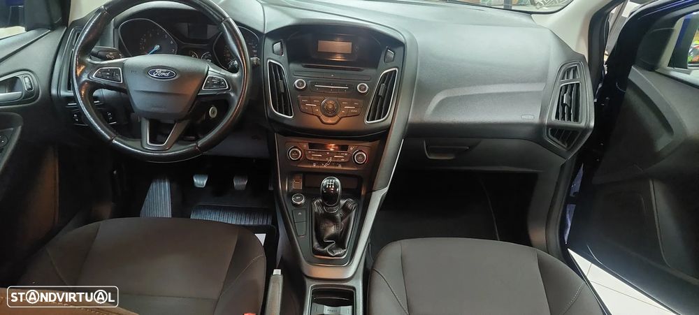 Ford Focus 1.0 EcoBoost S&S COOL&CONNECT - 8
