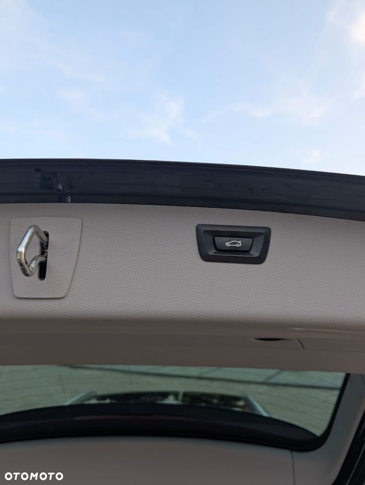 BMW Seria 3 318i - 19