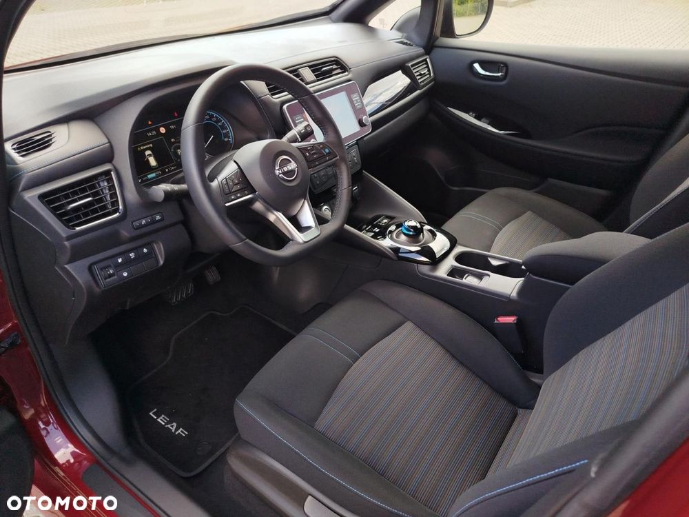 Nissan Leaf - 8