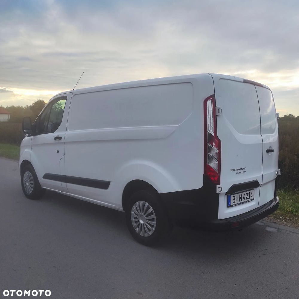 Ford Transit Custom - 8