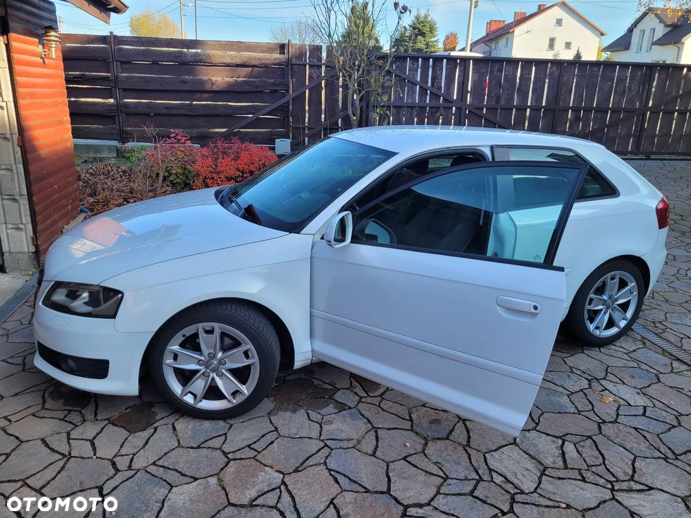 Audi A3 3-drzwiowe 1.4T FSI Attraction - 6