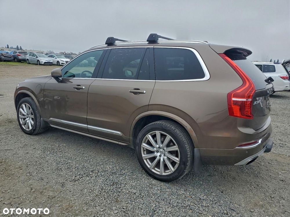 Volvo XC 90 T8 AWD Twin Engine Geartronic Momentum - 3