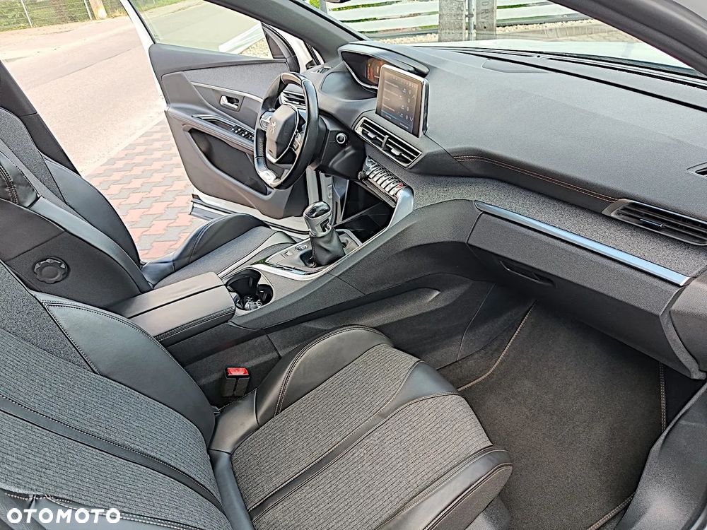 Peugeot 3008 BlueHDi 130 Stop & Start Allure Pack - 23