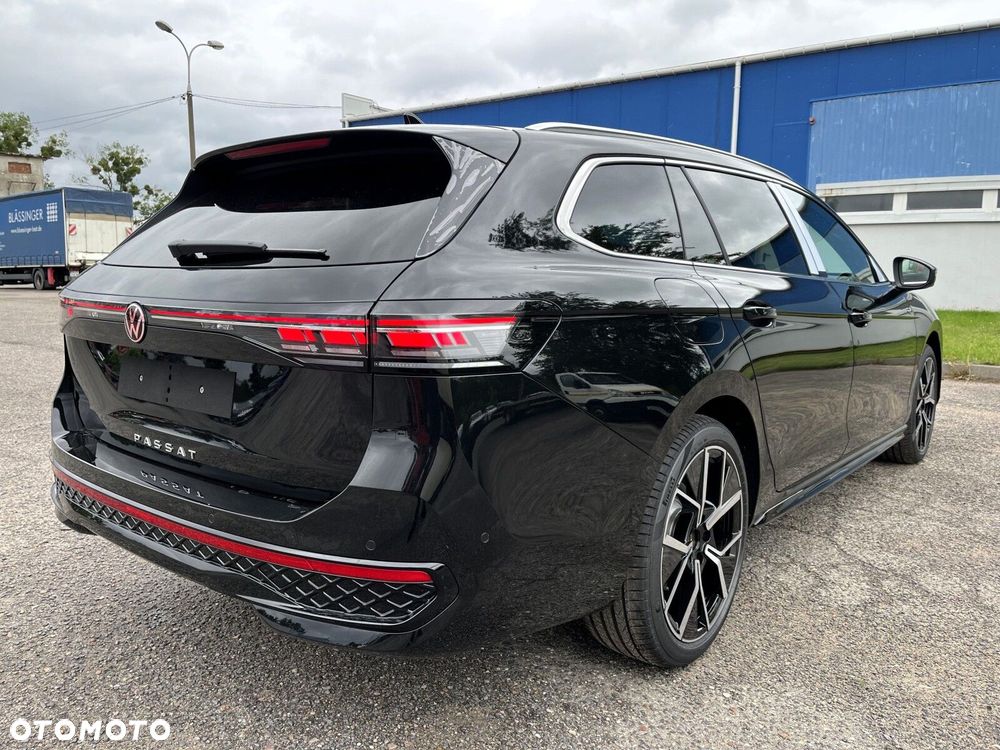 Volkswagen Passat Variant 2.0 TDI SCR R-Line Plus DSG - 35