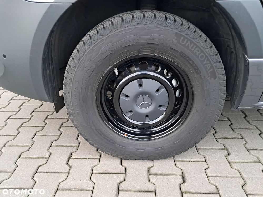 Mercedes-Benz E-SPRINTER - 5