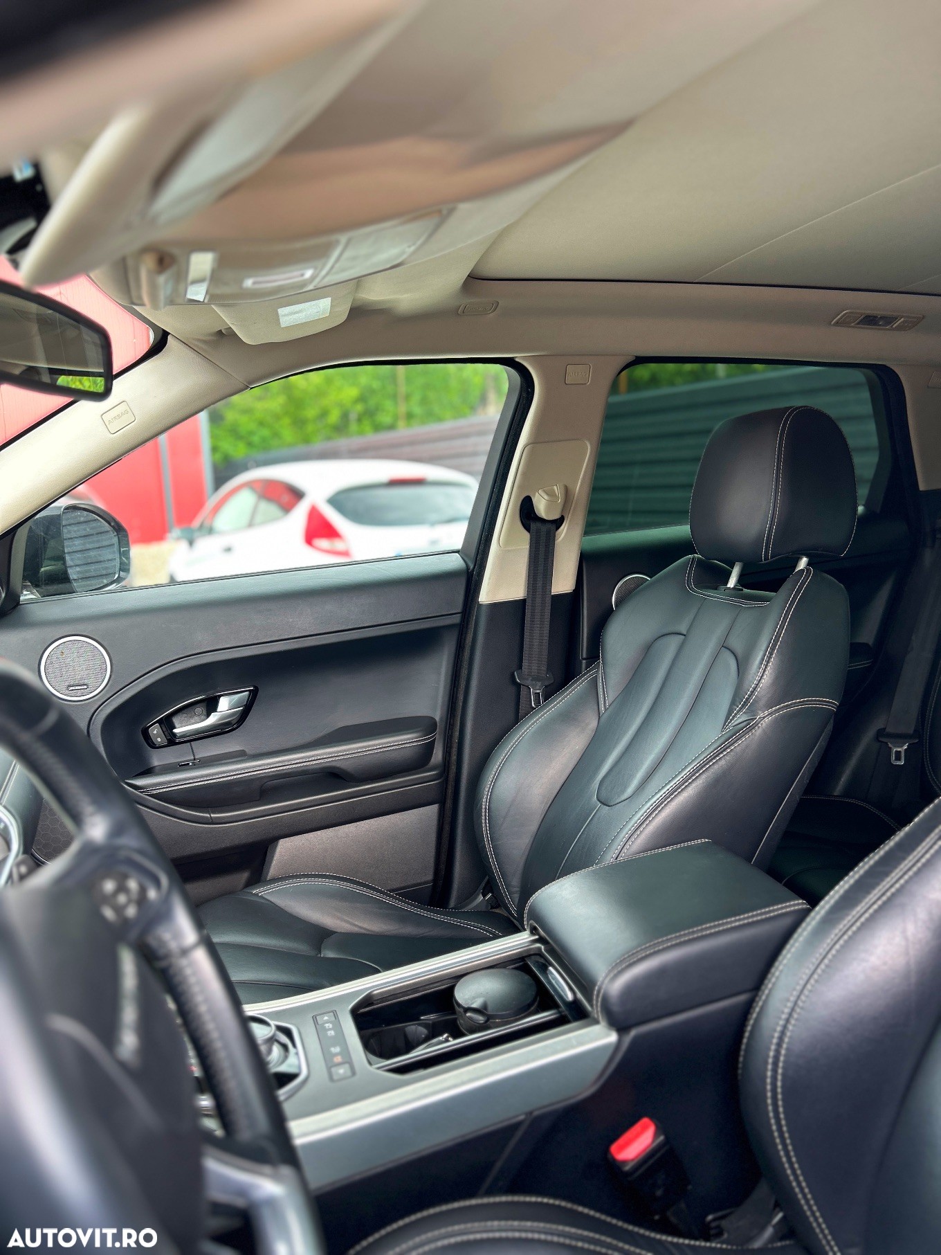 Land Rover Range Rover Evoque - 10