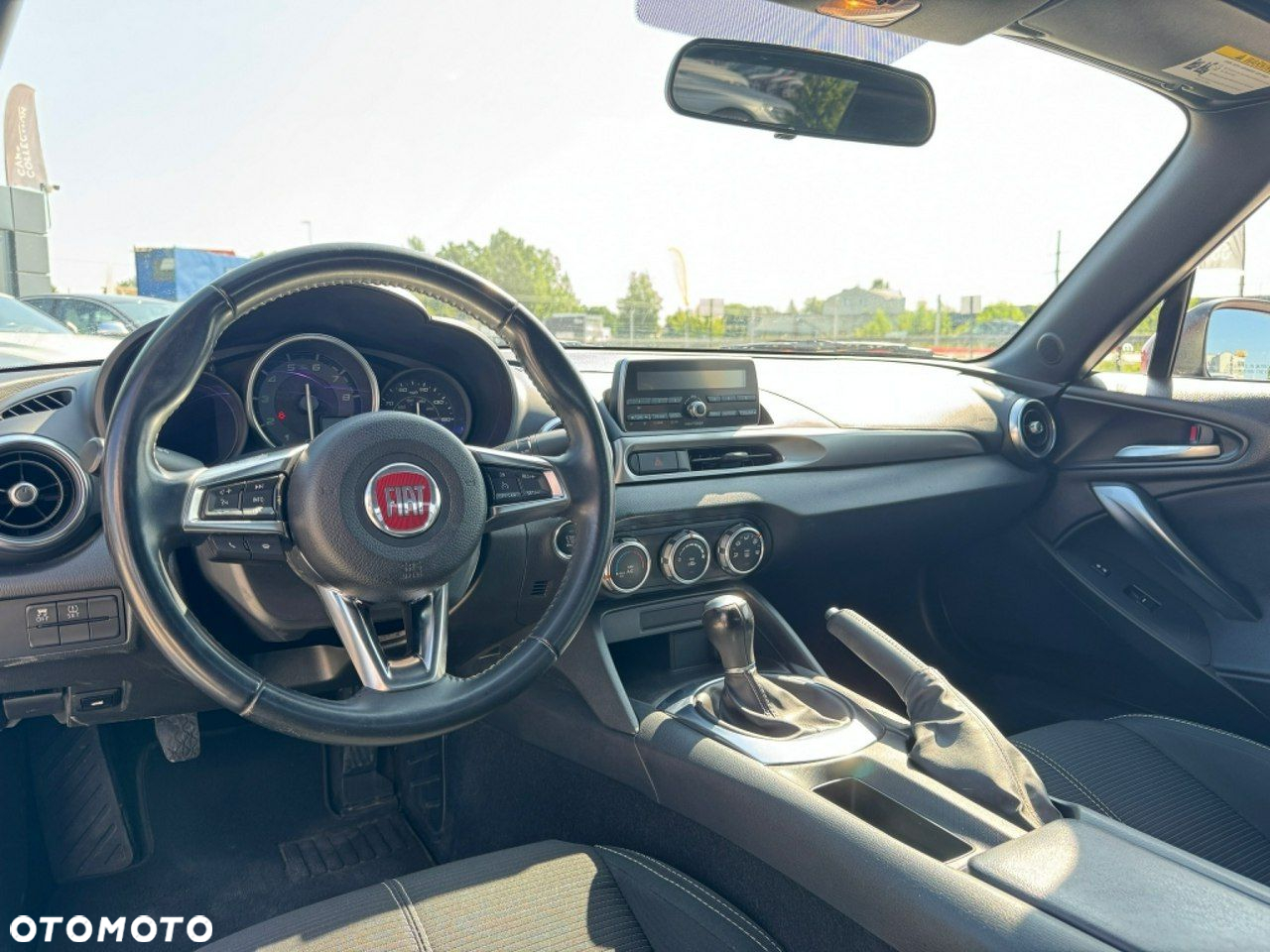Fiat 124 Spider - 11