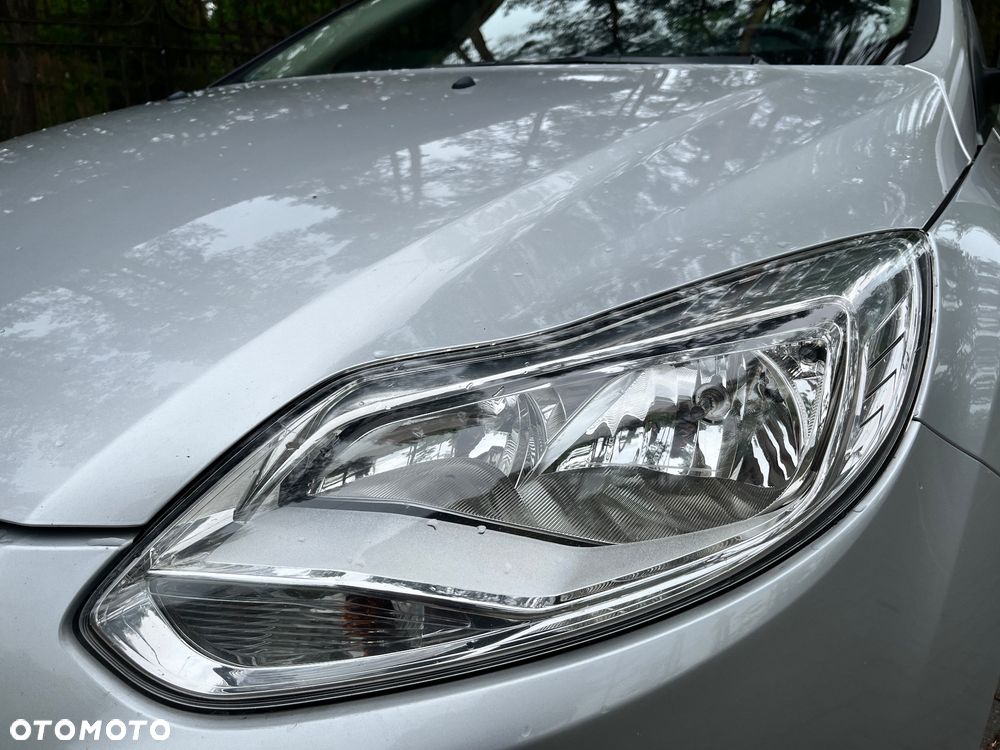 Ford Focus 1.6 Trend - 15