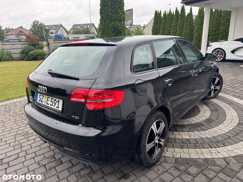 Audi A3 Sportback 2.0 TDI DPF Attraction - 6