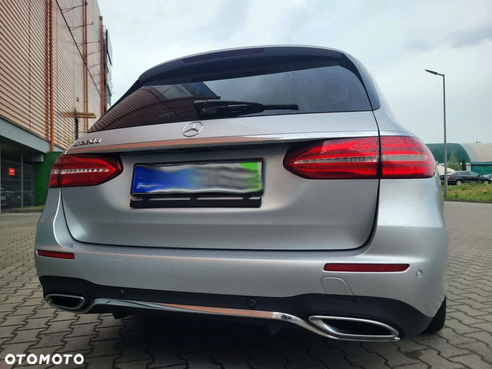 Mercedes-Benz Klasa E 220 d 9G-TRONIC AMG Line - 22