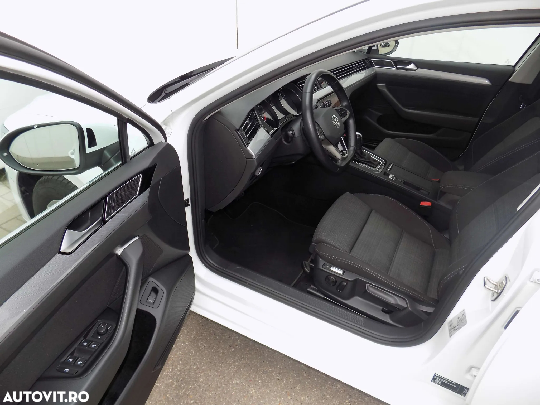 Volkswagen Passat Variant 2.0 TDI DSG Business - 11