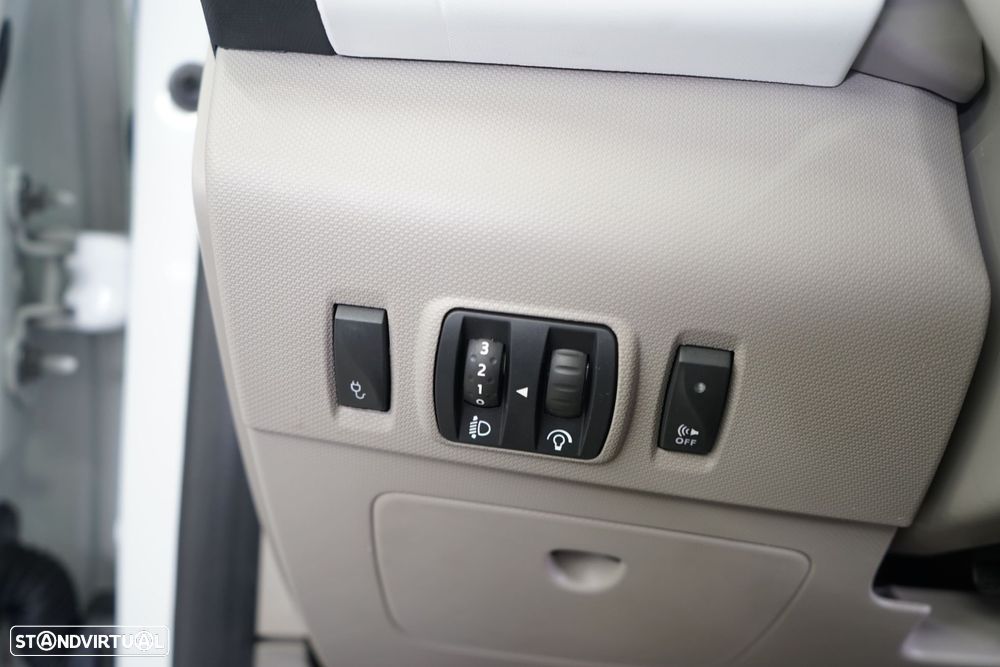 Renault Zoe (c/ Bateria) 41 kwh Life - 26