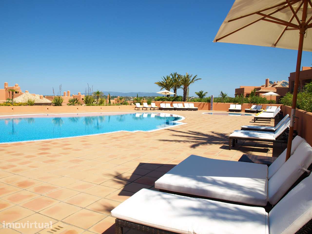 Penthouse T3 num Exclusivo Resort de Golfe - Grande imagem: 3/51