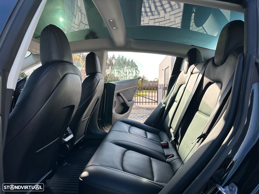 Tesla Model 3 Performance Dual Motor AWD - 25