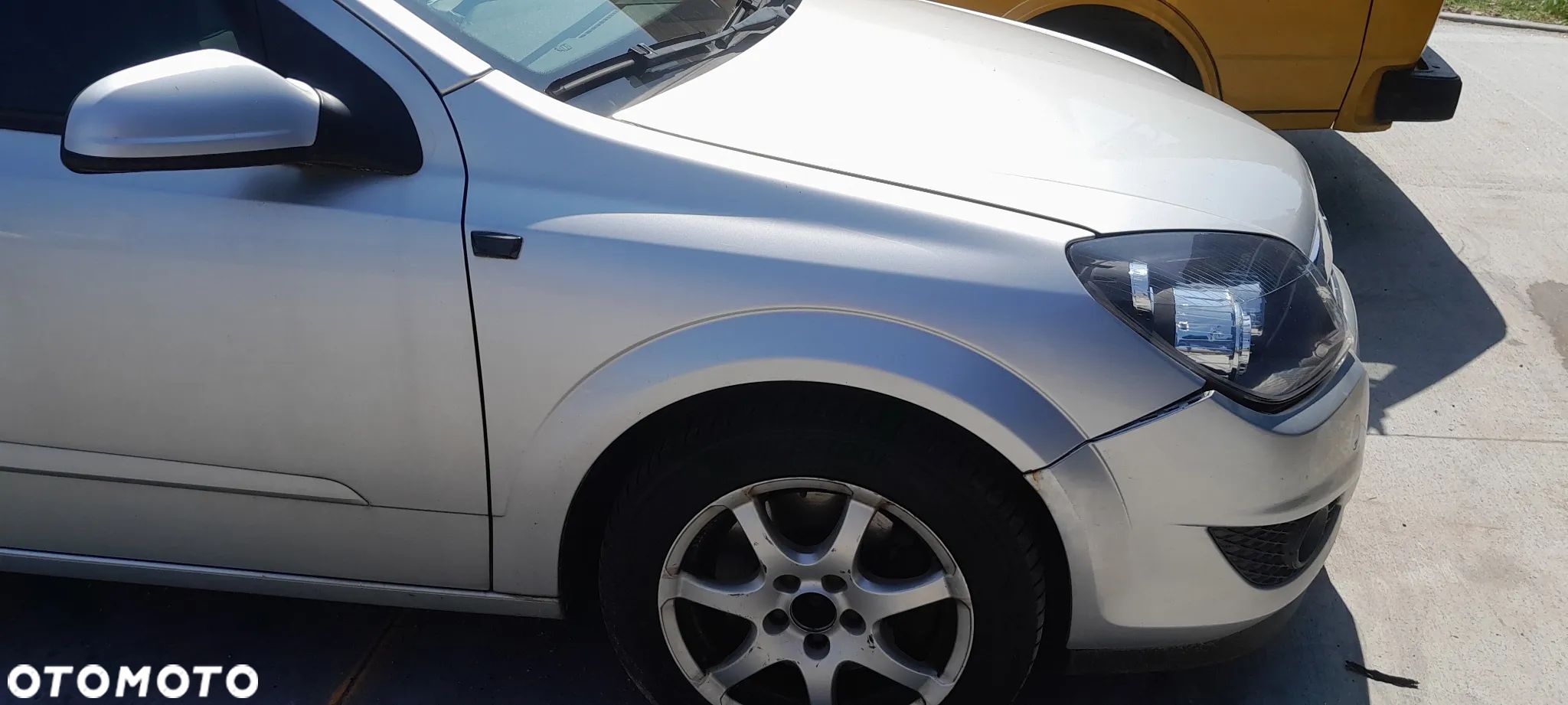 OPEL ASTRA III H LIFT BŁOTNIK PRAWY PRZÓD PRZEDNI Z157 nr. 43/6 - 1
