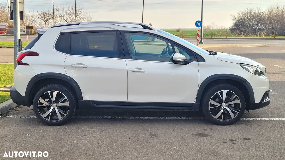 Peugeot 2008 BlueHDi FAP 120 STOP & START Allure - 11