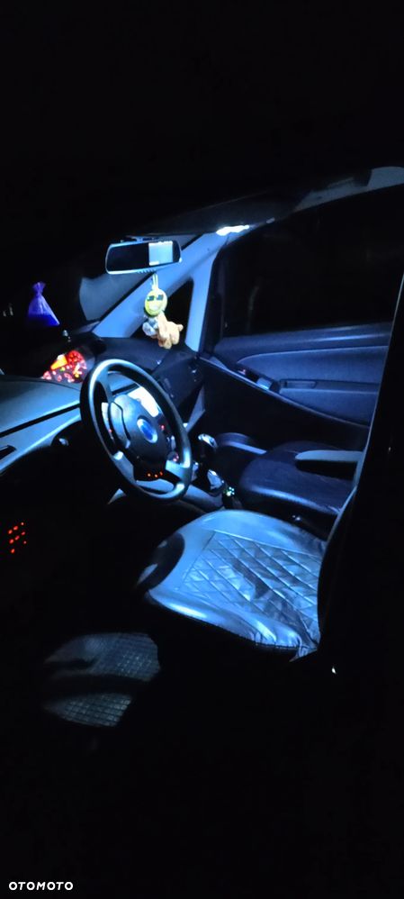 Fiat Idea 1.4 16V Active - 13