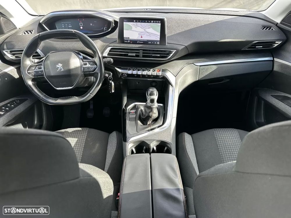 Peugeot 5008 1.2 PureTech Allure Pack - 31