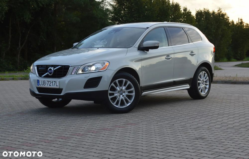 Volvo XC 60 - 1