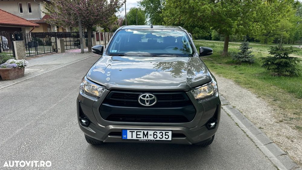 Toyota Hilux 2.4D 150CP 4x4 Double Cab 6MT Style - 9