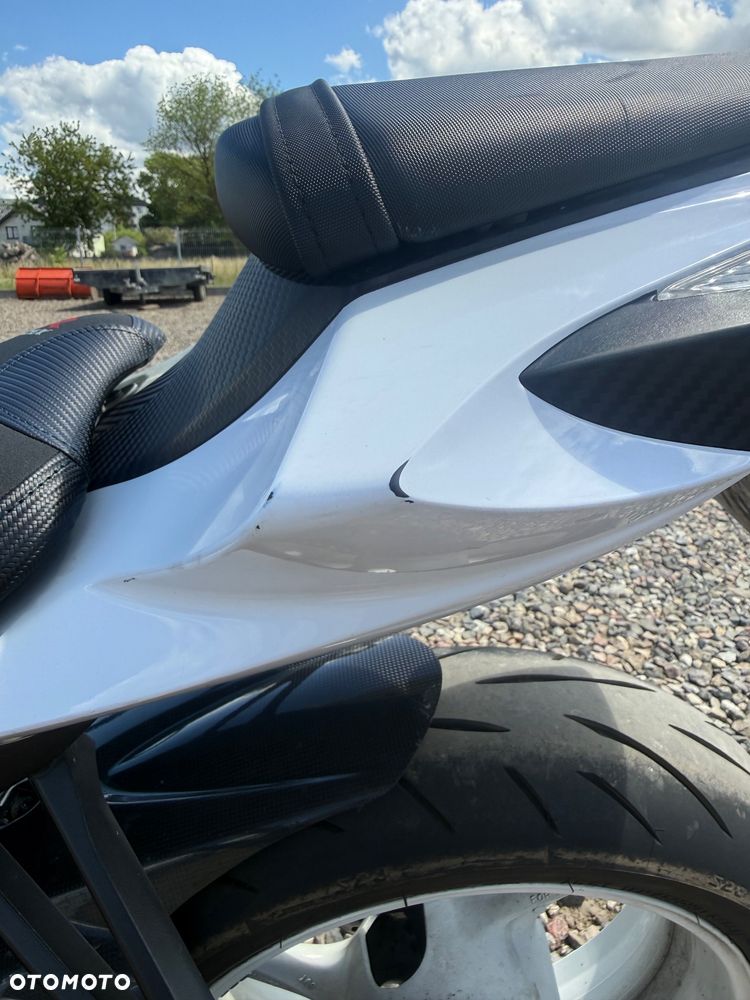 Suzuki GSX-R - 10
