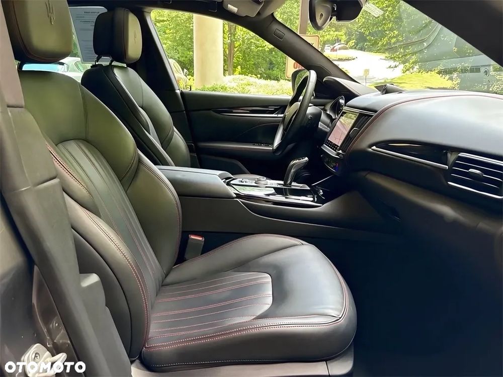 Maserati Levante Q4 - 11