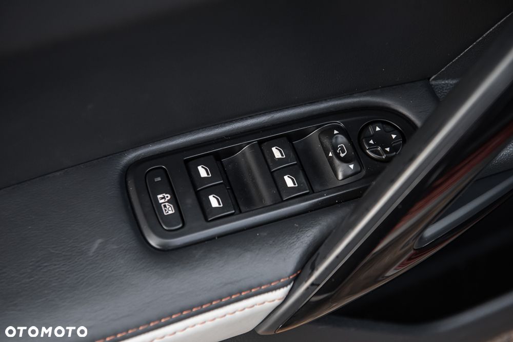 Peugeot 508 RXH Hybrid4 - 19