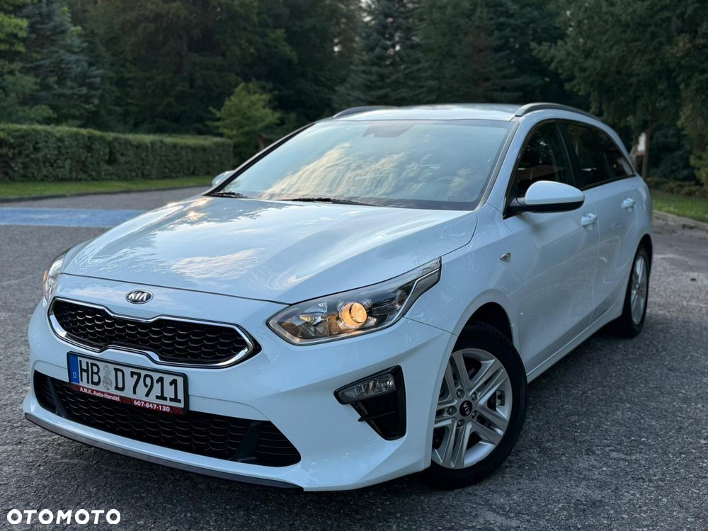 Kia Ceed - 1