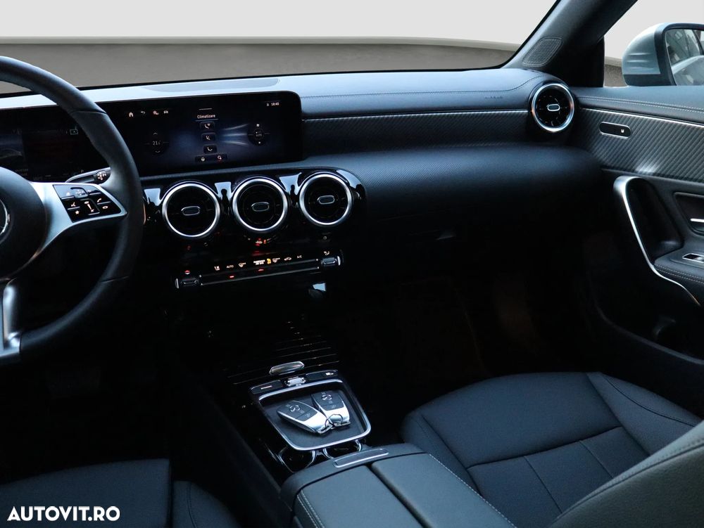 Mercedes-Benz CLA - 16