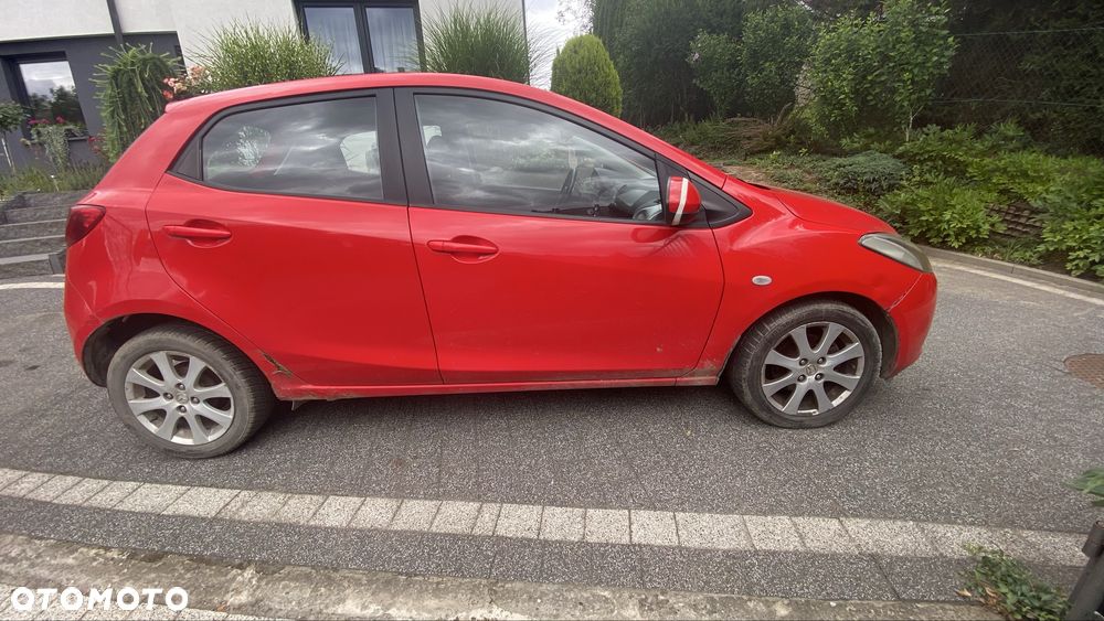 Mazda 2 - 6