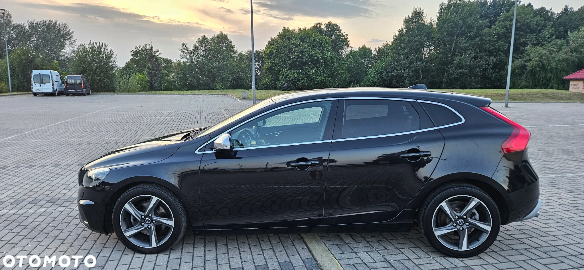 Volvo V40 T3 R-Design Summum - 24