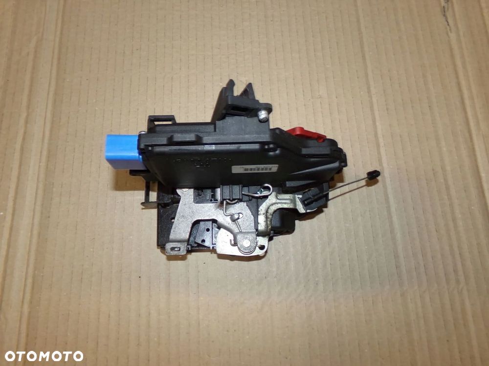 ZAMEK DRZWI LEWY PRZÓD 9 PIN TOURAN GOLF V OCTAVIA II - 2