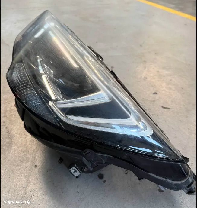 ÓTICA / FAROL ESQUERDO OPEL CROSSLAND X - 1