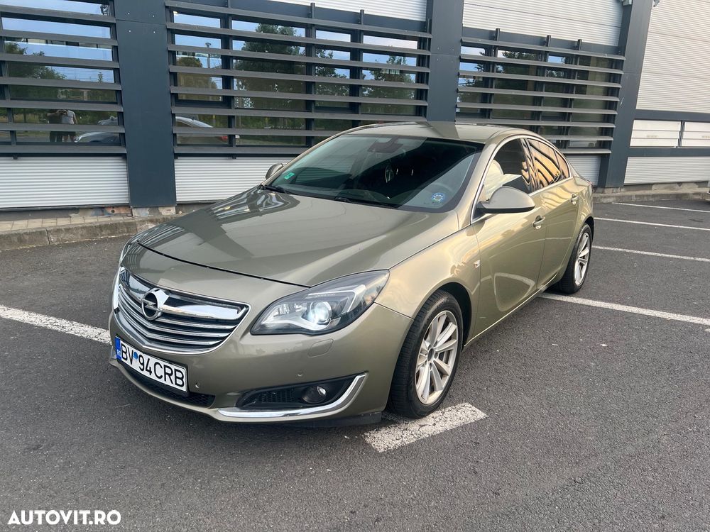 Opel Insignia - 1