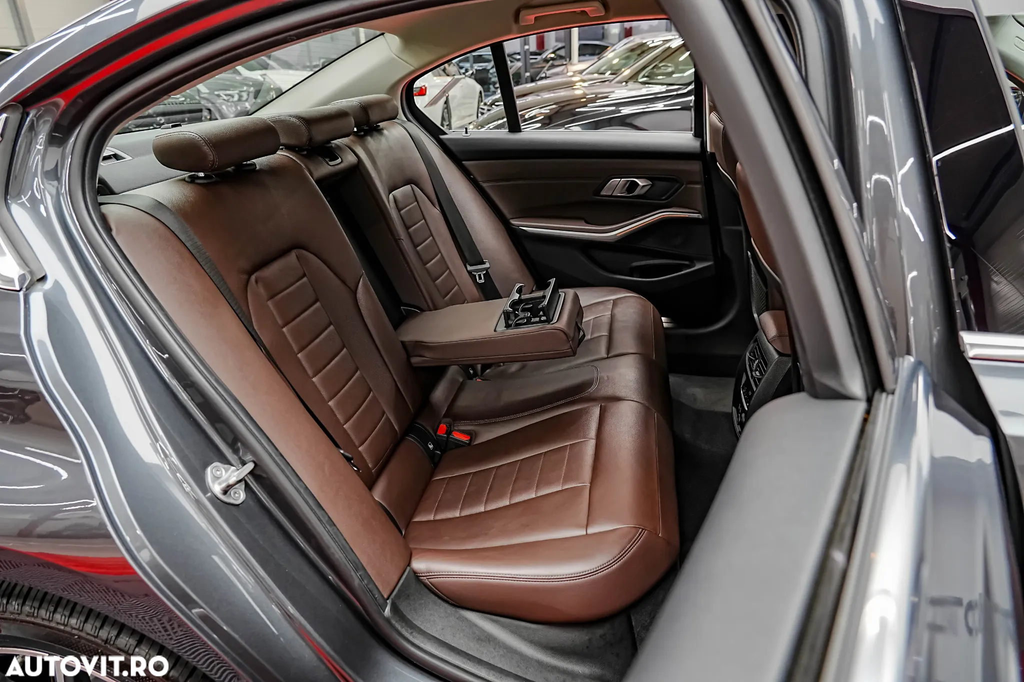 BMW Seria 3 320d Aut. xDrive - 10