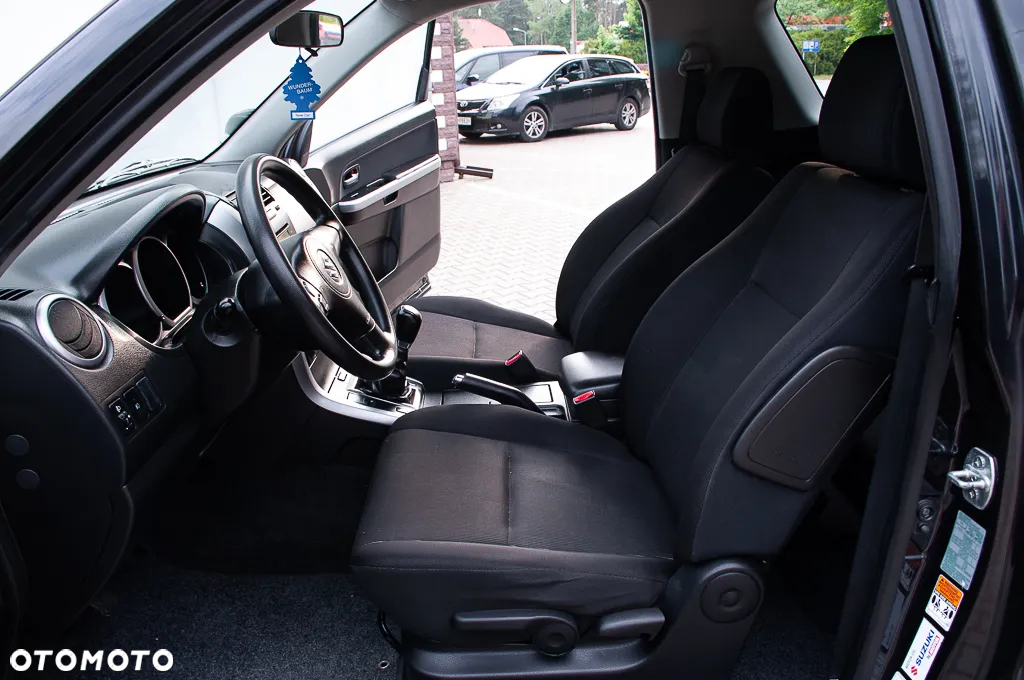 Suzuki Grand Vitara 2.4 Premium - 30