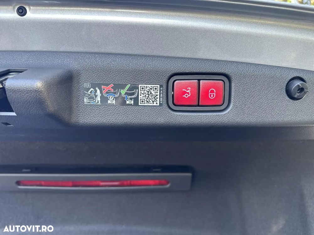 Mercedes-Benz E 200 9G-TRONIC Edition AMG Line - 20