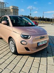 Fiat 500 500e Action