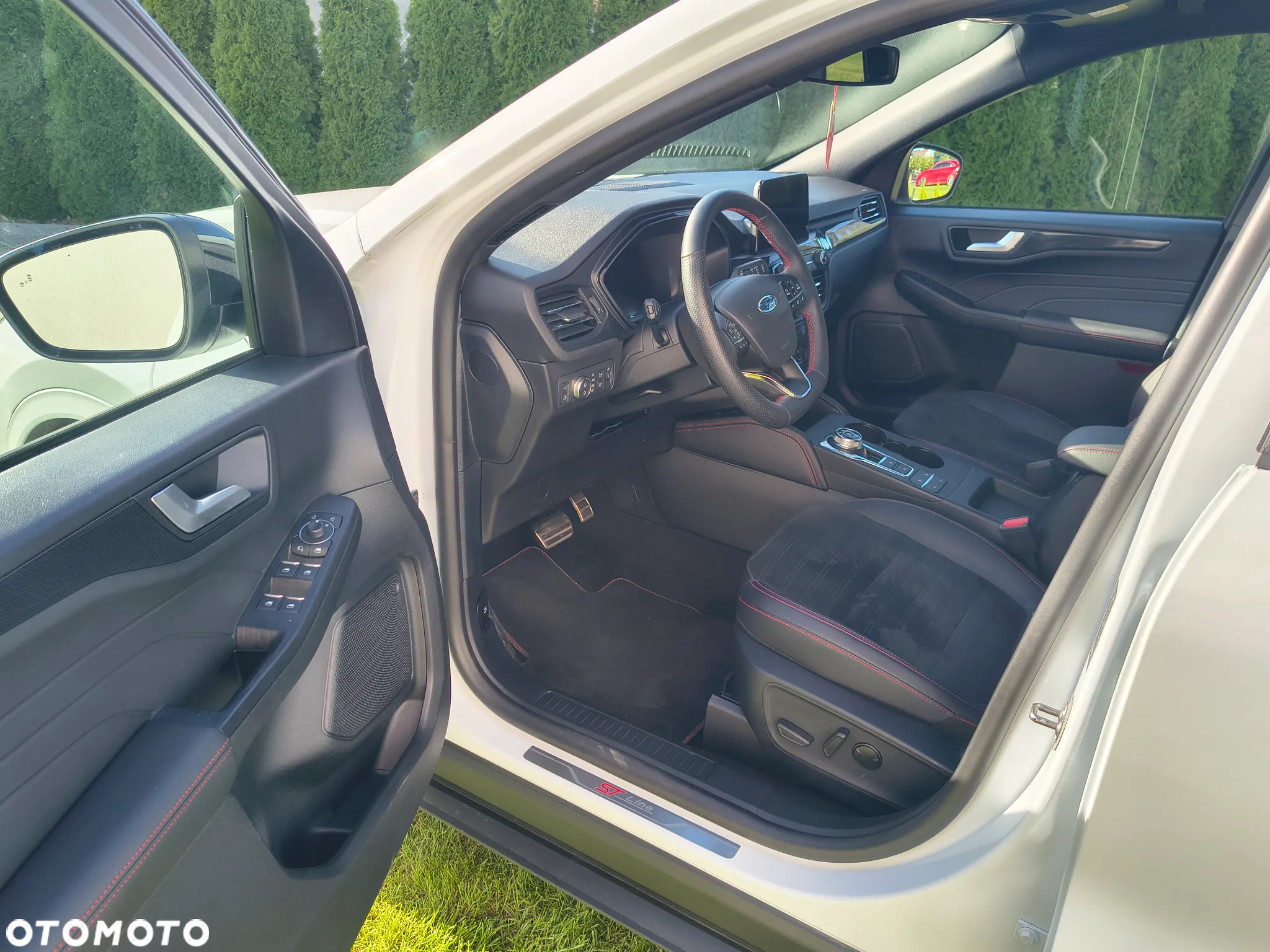 Ford Kuga 2.5 Duratec PHEV ST-LINE X - 23