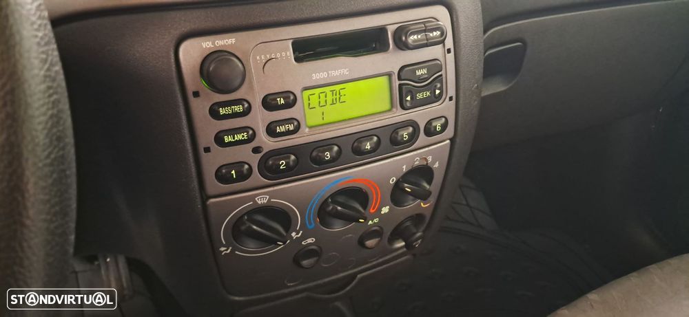 Ford Fiesta 1.25 Techno - 7