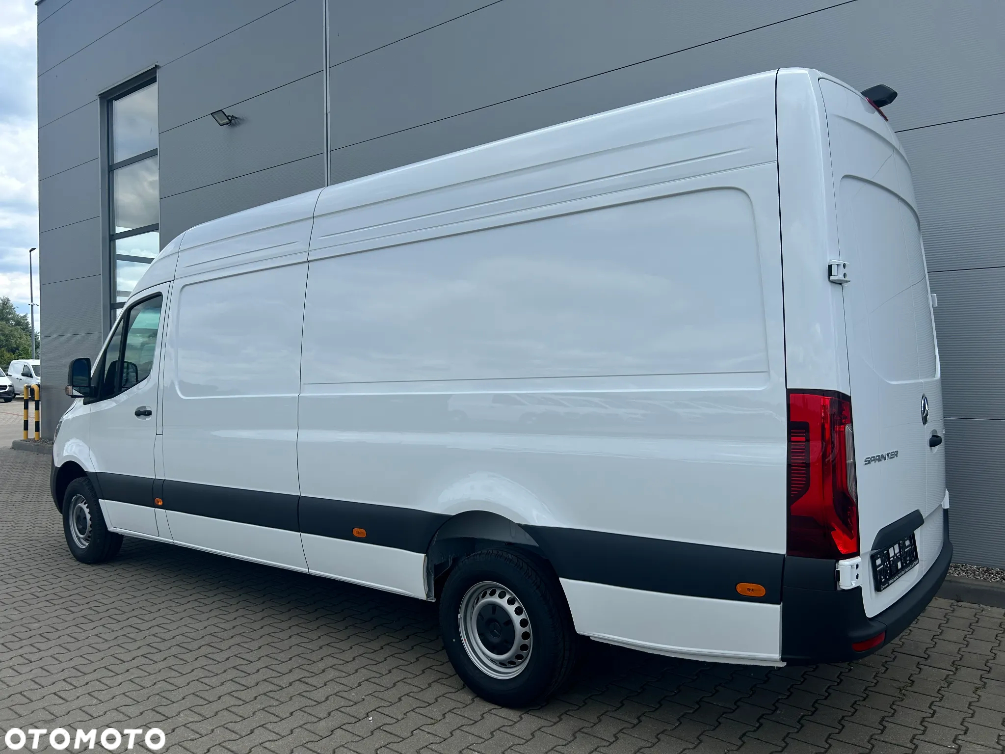 Mercedes-Benz SPRINTER 317 CDI FURGON DŁUGI - 3